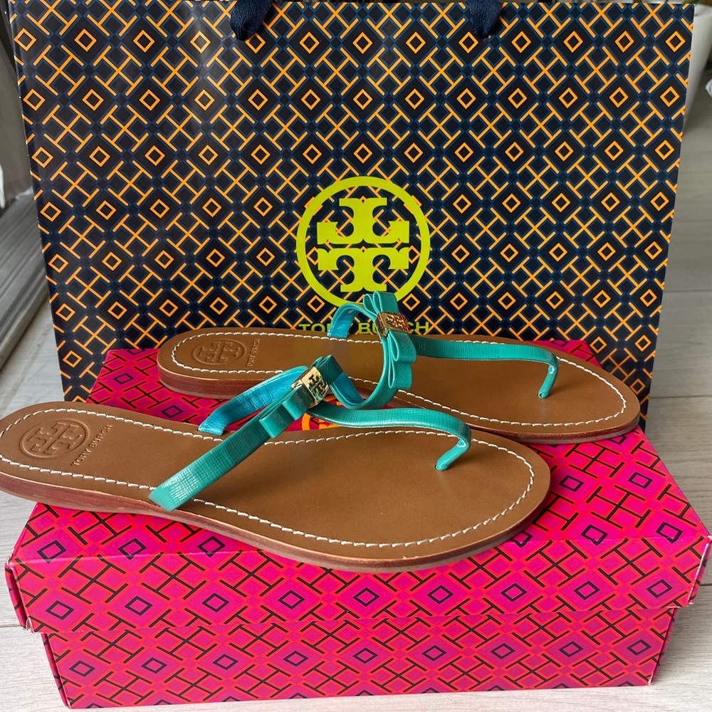 New Tory Burch Turquoise Leighanne Flat Thong Patent Women Sandals, Size…9 - Picture 4 of 7